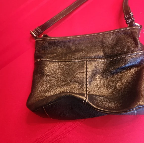 The Sak Black Leather Crossbody Bag - Picture 3 of 4